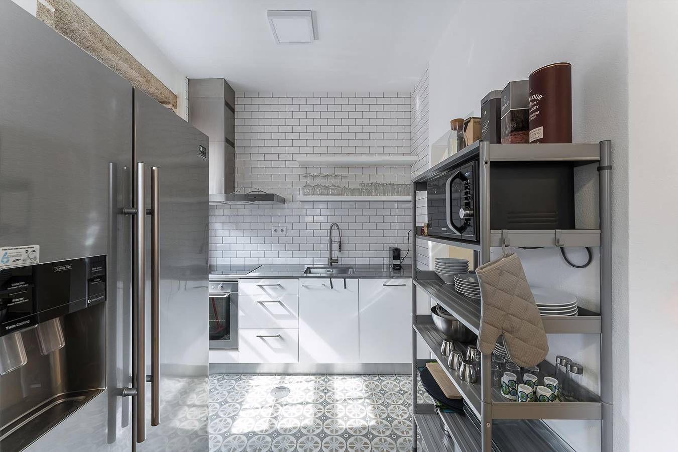 Guestready - Modern Duplex, Neo-Classical Building in Sé (Porto), Porto