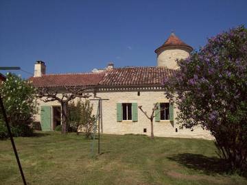 Gîte pour 6 personnes, avec terrasse et jardin à Mazeyrolles