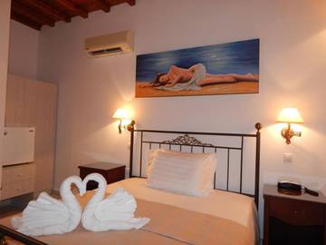 Chambre d’hôte pour 2 personnes, avec jardin dans Tinos