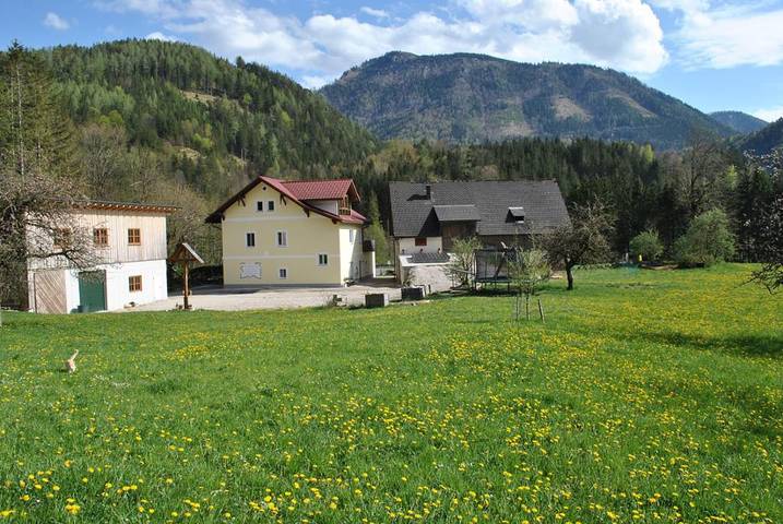 Ferienwohnung für 6 Personen, mit Balkon/Terrasse und Balkon sowie Terrasse und Garten in Bezirk Scheibbs