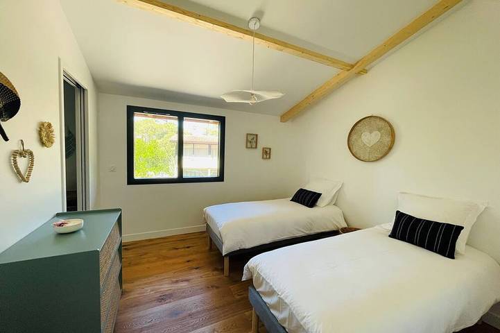 Location de vacances pour 10 personnes, avec jardin et balcon dans Plage de l'Herbe - 2