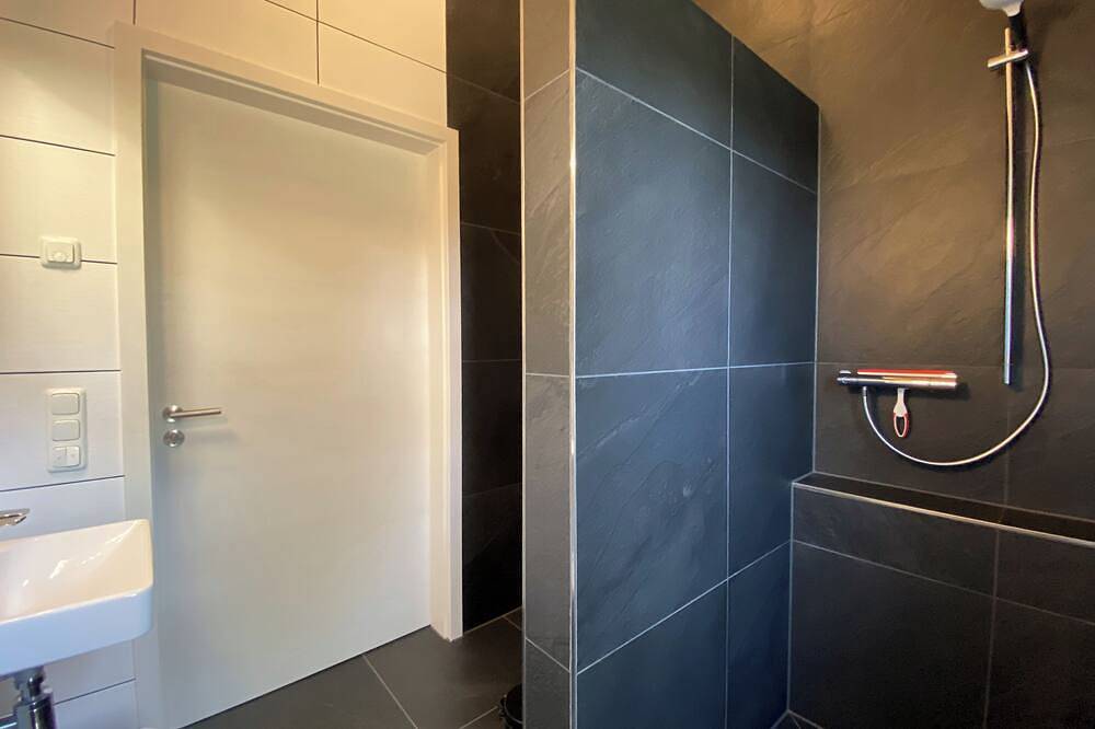 Ganze Wohnung, Ruhige Ferienwohnung am Weiher Haustierfreundlich in Schmidt in Schmidt, Nideggen