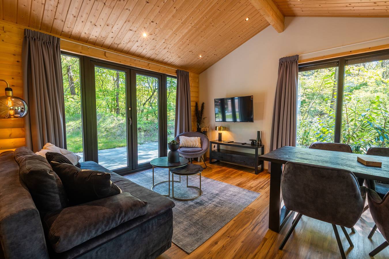 Vakantiepark De Wiltzangh — Esborg Wellness Lodge | 2 personen in Nationaal Park Dwingelderveld