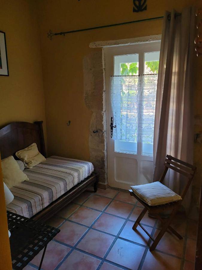 Gîte pour 3 personnes, avec piscine et jardin dans Albaron - 4