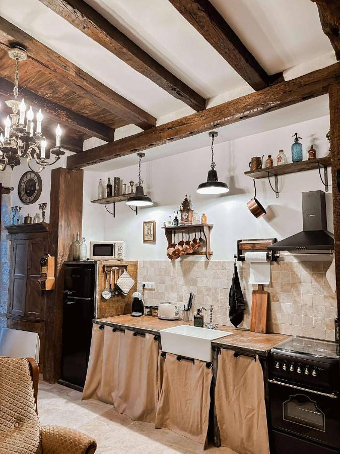 Appartement entier, Two-Bedroom Apartment in Lauzerte, Quercy