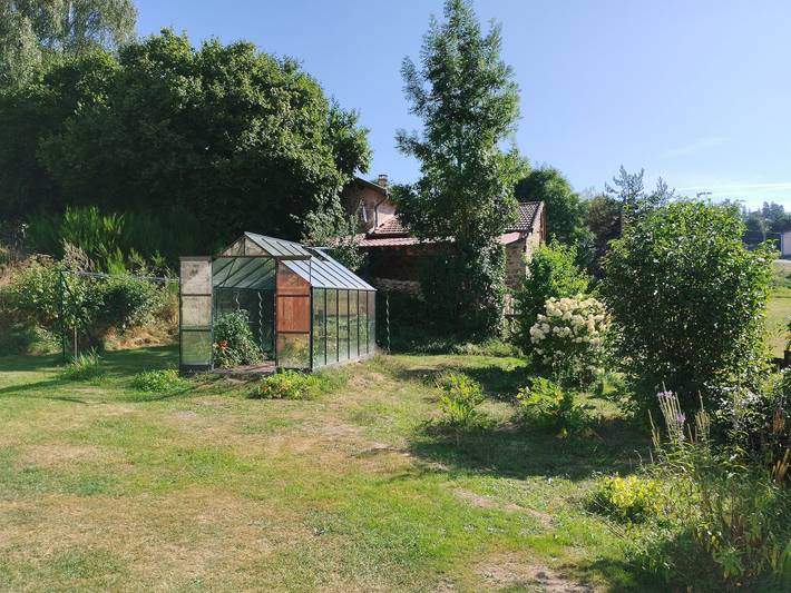 Gîte confortable en Auvergne proche de randonnées in Craponne-sur-Arzon, Parc Naturel Régional Livradois-Forez