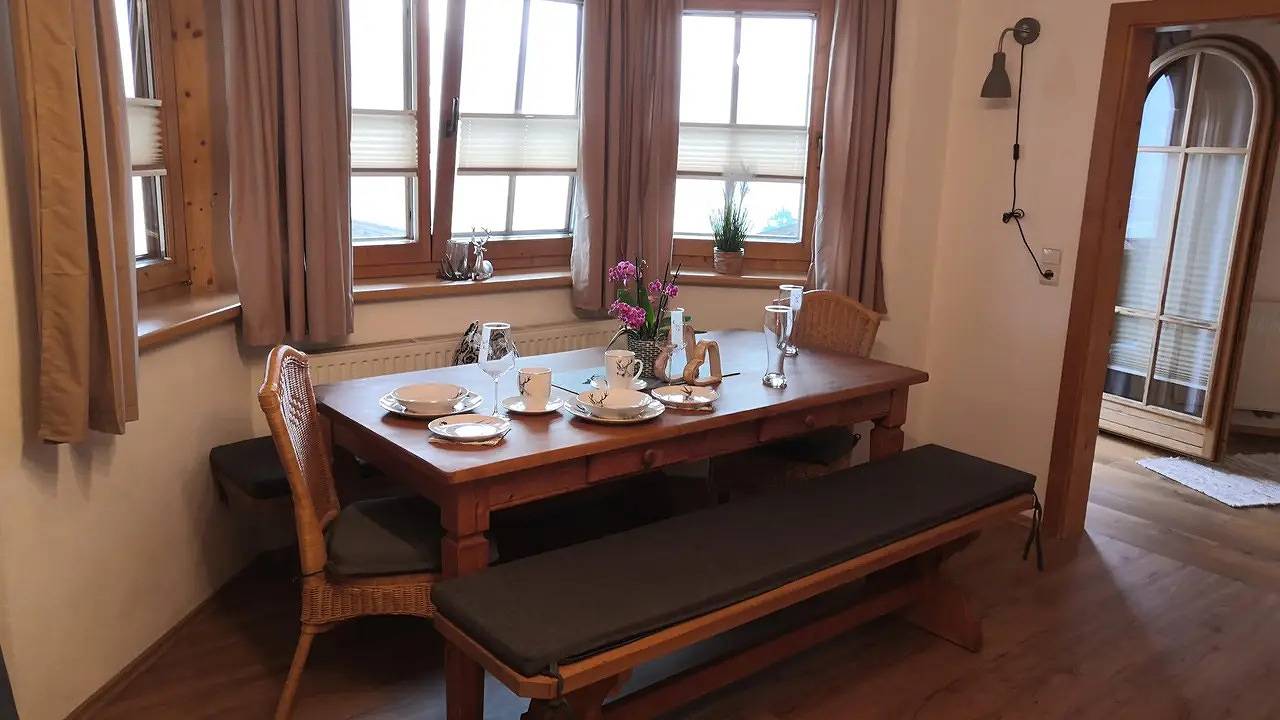 Geheel vakantieappartement, Vakantieappartement voor 7 personen met balkon in Hart im Zillertal, Bezirk Schwaz