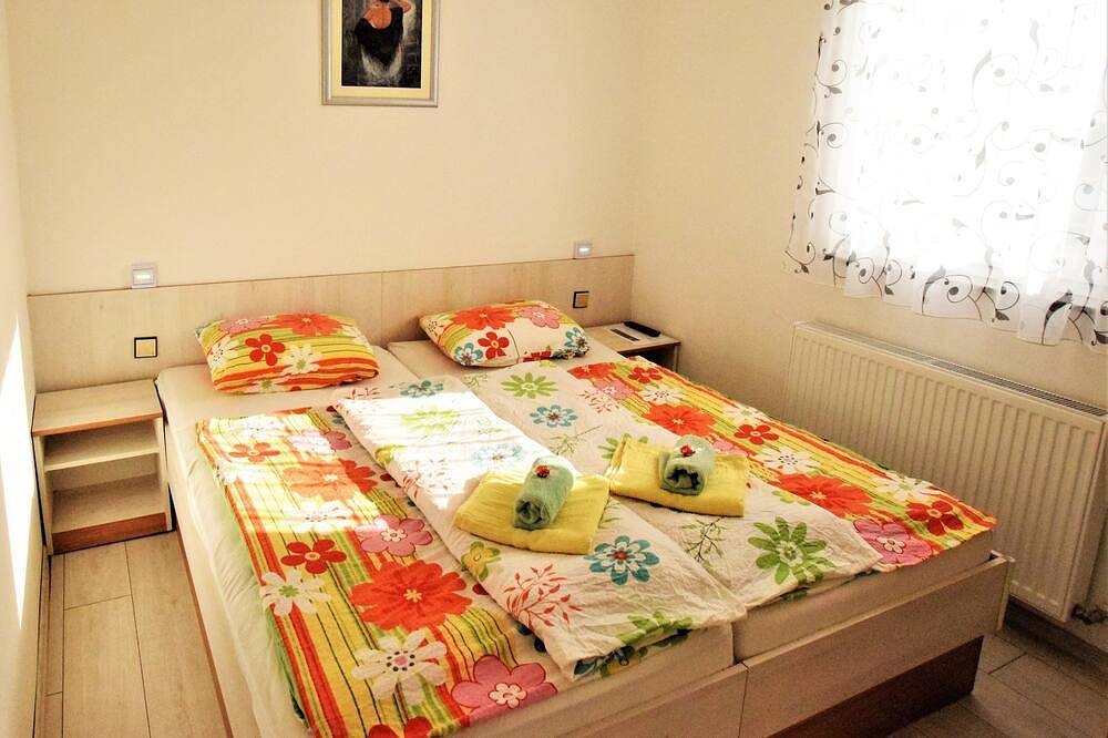 Ganze Wohnung, Familienfreundliche Wohnung in der Nähe des Flusses und der Berge in Prozor, Lika-Senj