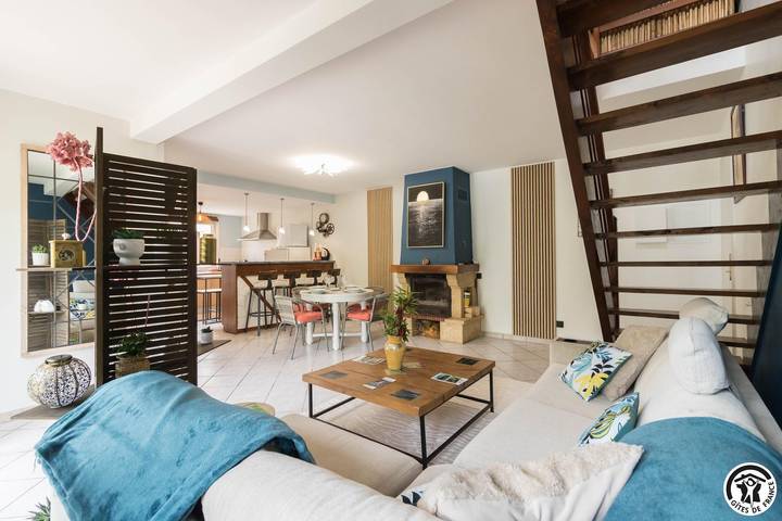 Gîte pour 6 personnes, avec Terrasse et Jardin