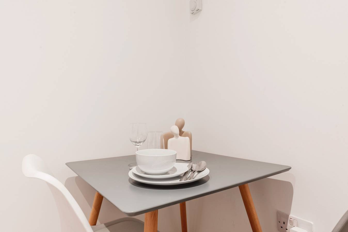 Ganze Ferienwohnung, Central - Stay 2 - Near Transport - Parking - Wifi in Kent
