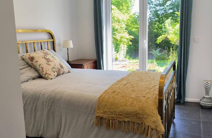 Gîte pour 2 personnes, avec Terrasse ainsi que Jardin et Vue à Genappe