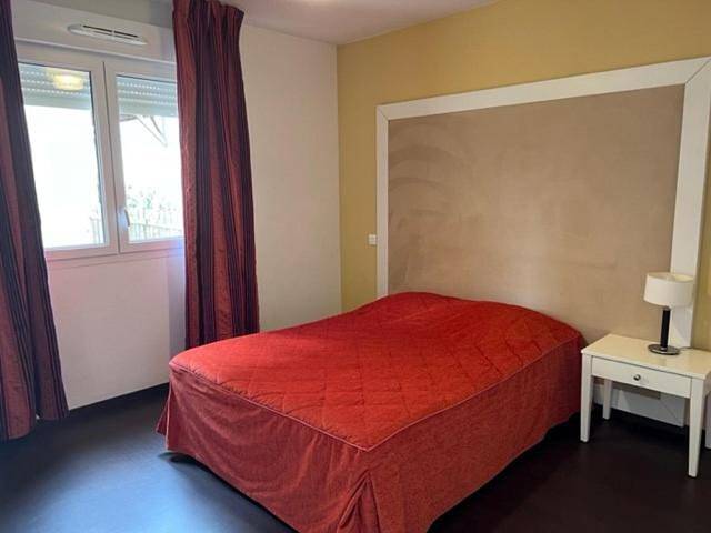Studio with Balcony in Nègrepelisse, Tarn-et-Garonne