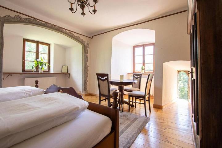 Ferienwohnung für 4 Personen, mit Terrasse und Garten sowie Ausblick in Wiesloch