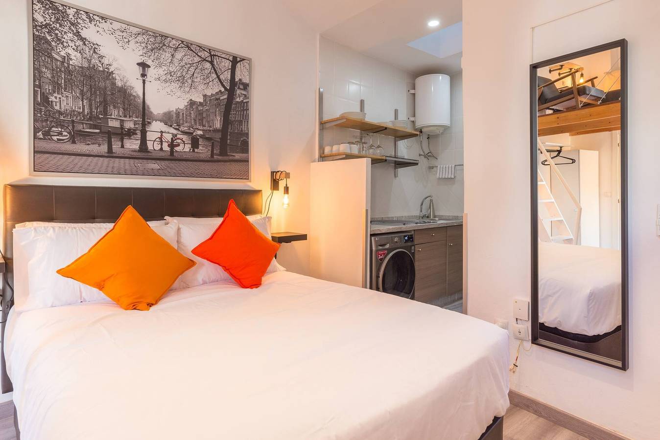 Entire studio, Loft Malaga Historic Center in Malaga Centro Historico, Malaga