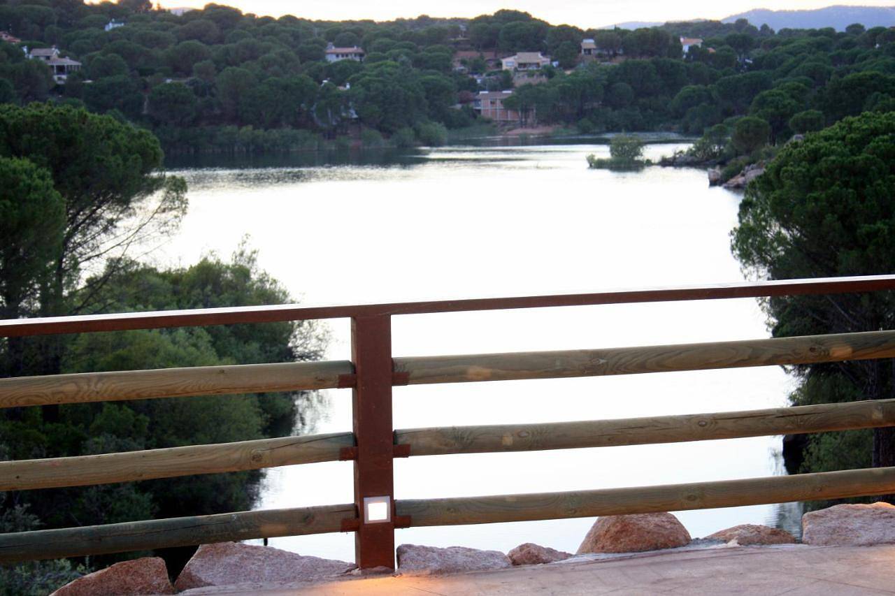 Las Cabañas Del Lago más pase piscina las 2 columnas Del 1 junio 2026 al 30 agosto 2026 in Las Jaras, Cordoba