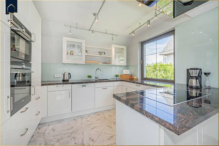 Ferienhaus für 12 Personen, mit Garten und Sauna sowie Seeblick, mit Haustier in Ückeritz - 2