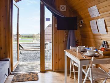 Glamping for 5 People in Cumbria, North West England, Photo 1