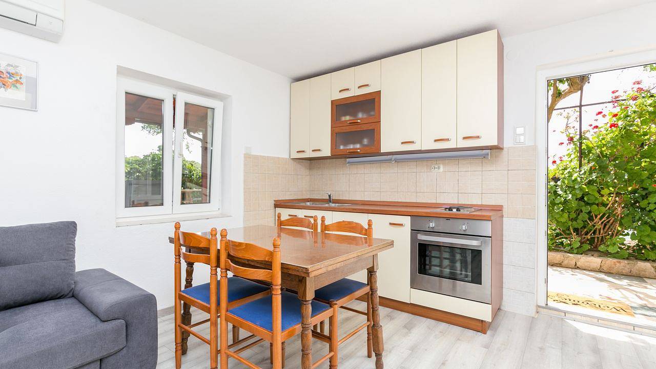 Ganze Ferienwohnung, Ferienwohnung für 4 Personen (31 m²) in Nečujam in Necujam, Solta