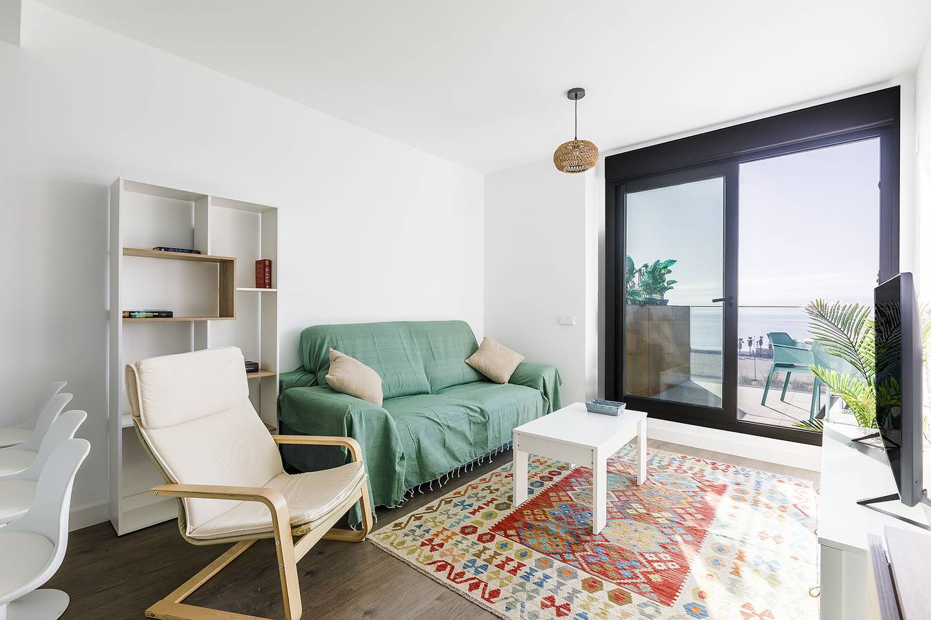 Apartamento entero, A&N Sunset Sea View Apartment with Pool & Parking in Torre del Mar, Costa del Sol