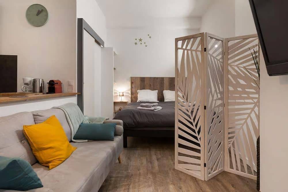 Appartement entier, Grand F1bis haut de gamme - Hyper-centre in Louviers, Région de Les Andelys