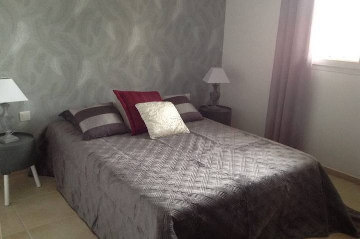 Location de vacances pour 6 personnes, avec terrasse et jardin à Afa - 2