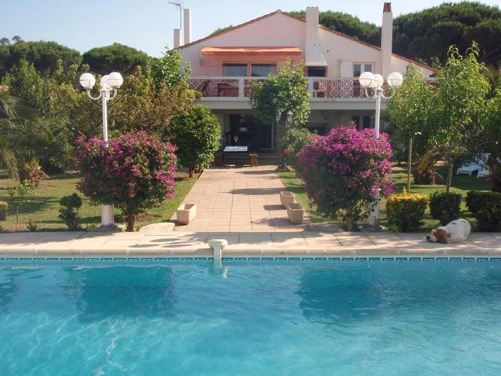 Maison d’hôte pour 2 personnes, avec vue ainsi que jardin et piscine dans le Var - 2