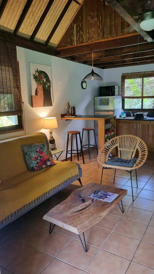 Gîte pour 4 personnes, avec terrasse et jardin, animaux acceptés dans Polynésie française - 4