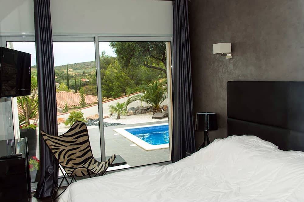 Villa con piscina entre mar y montaña con vistas panorámicas in Cases-de-Pène, Region de Perpignan
