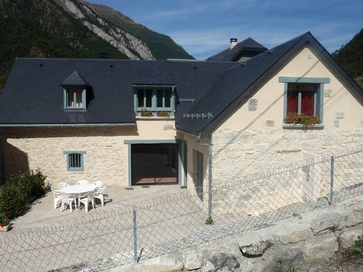 Gîte pour 11 personnes, avec terrasse dans Parc national des Pyrénées - 2