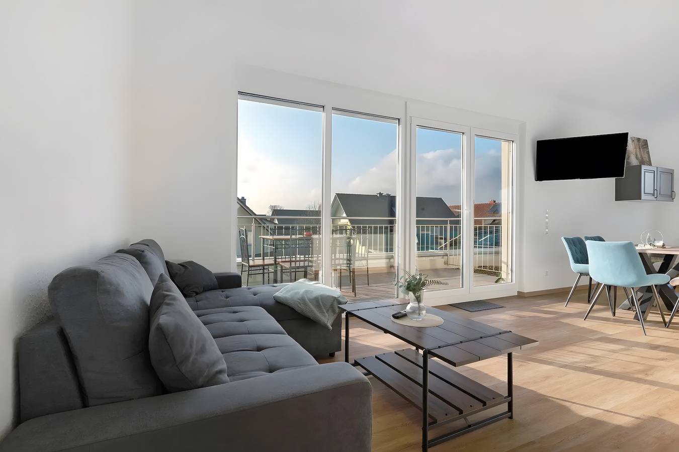 Appartement entier, Appartements « White House – App 4 et 5 » avec terrasse privée, balcon et Wi-Fi in Europa-Park, Kappel-Grafenhausen