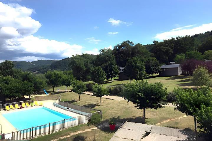 Gîte pour 6 personnes, avec jardin et piscine à Sainte-Eulalie-d'Olt - 2