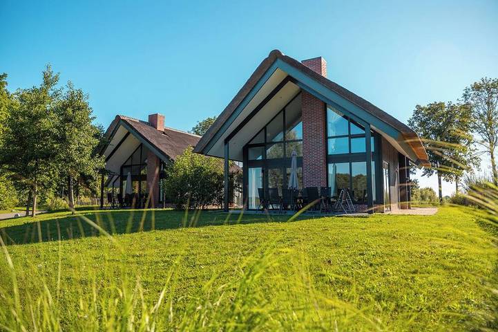 Luxus-Ferienhaus für 10 Personen, mit Terrasse und Garten in Kampen