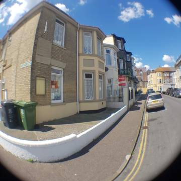 Holiday Apartment for 4 People in Great Yarmouth, Norfolk, Photo 1