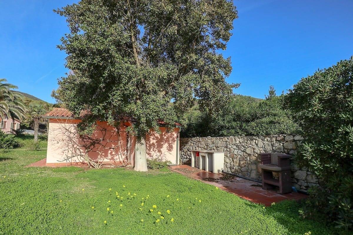 Bungalow per 2 persone con giardino in Norsi, Isola d'Elba
