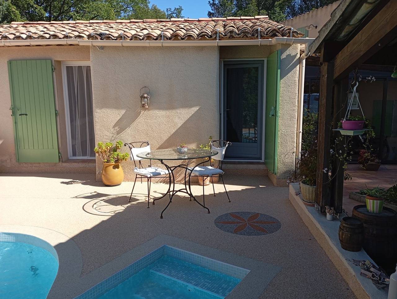 La Rose des Sables - L'Eden in Lauris, Parc naturel régional du Luberon