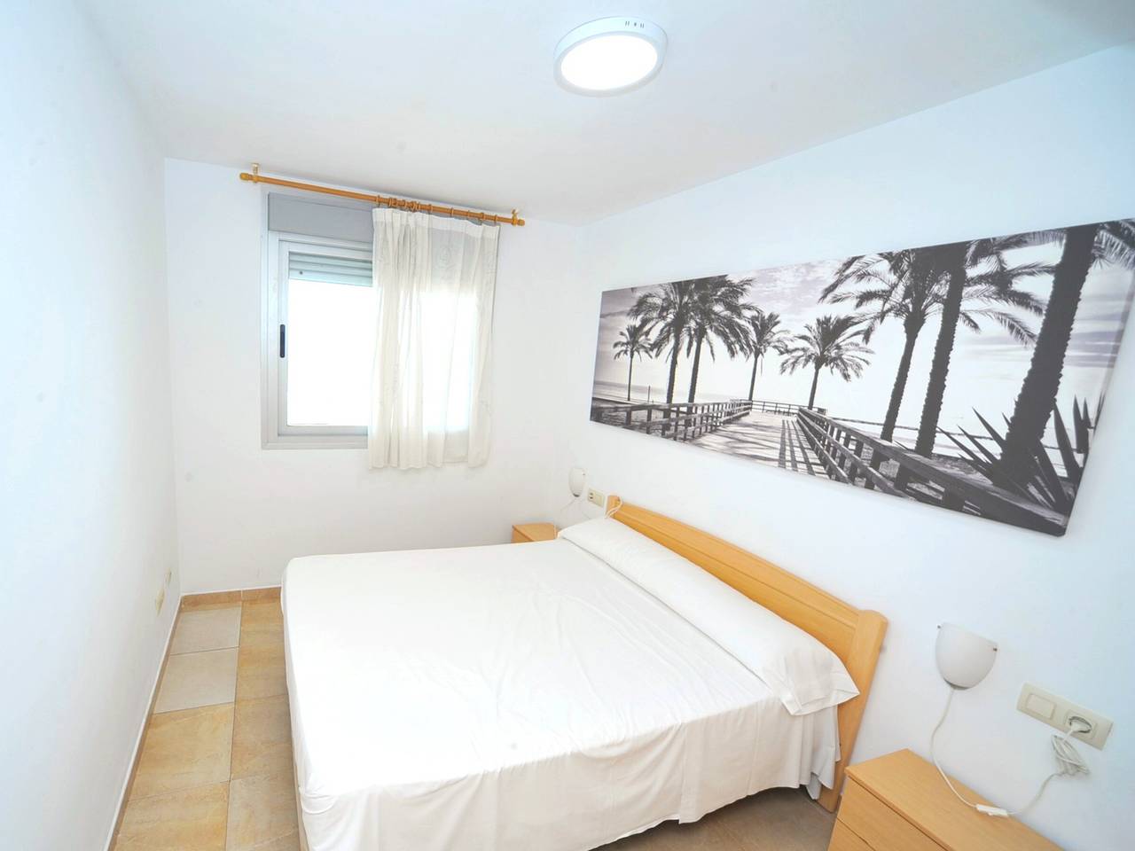 Entire apartment, Apartment in Peñíscola with pool and parking in Peñiscola, Costa del Azahar