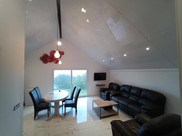 Gîte pour 9 personnes, avec vue et jardin dans L'Hôpital-du-Grosbois - 4