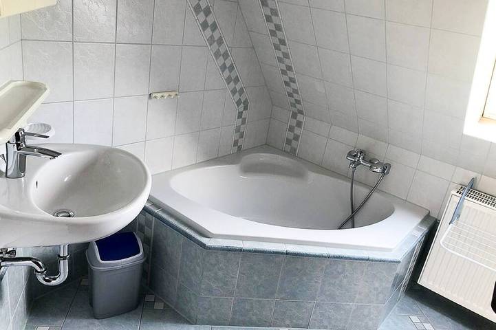 Ferienwohnung für 5 Personen, mit Balkon und Garten in Struppen - 4