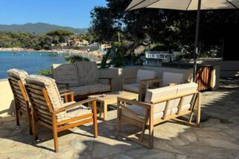 Gulf of Ajaccio Villa Sea View Waterfront in Isolella, Pietrosella