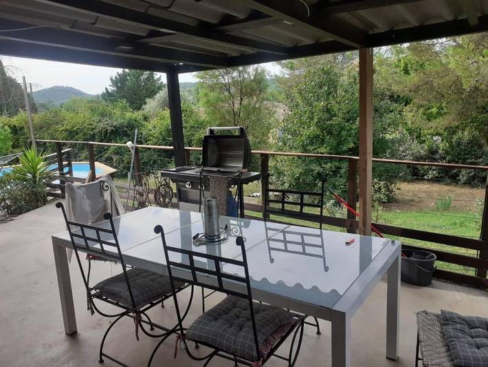 Location de vacances pour 6 personnes, avec piscine ainsi que vue et jardin à Le Val - 4
