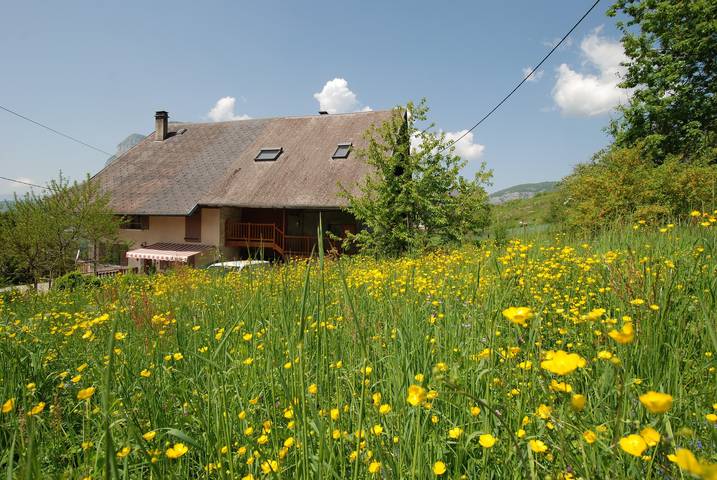 Maison de campagne pour 9 personnes, avec Jardin à Thoiry (Savoie)