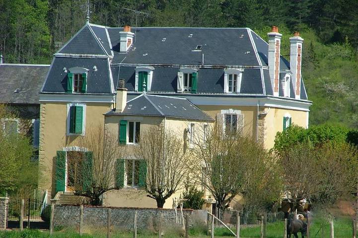 Location de vacances pour 28 personnes, avec Balcon et Jardin dans Blannay