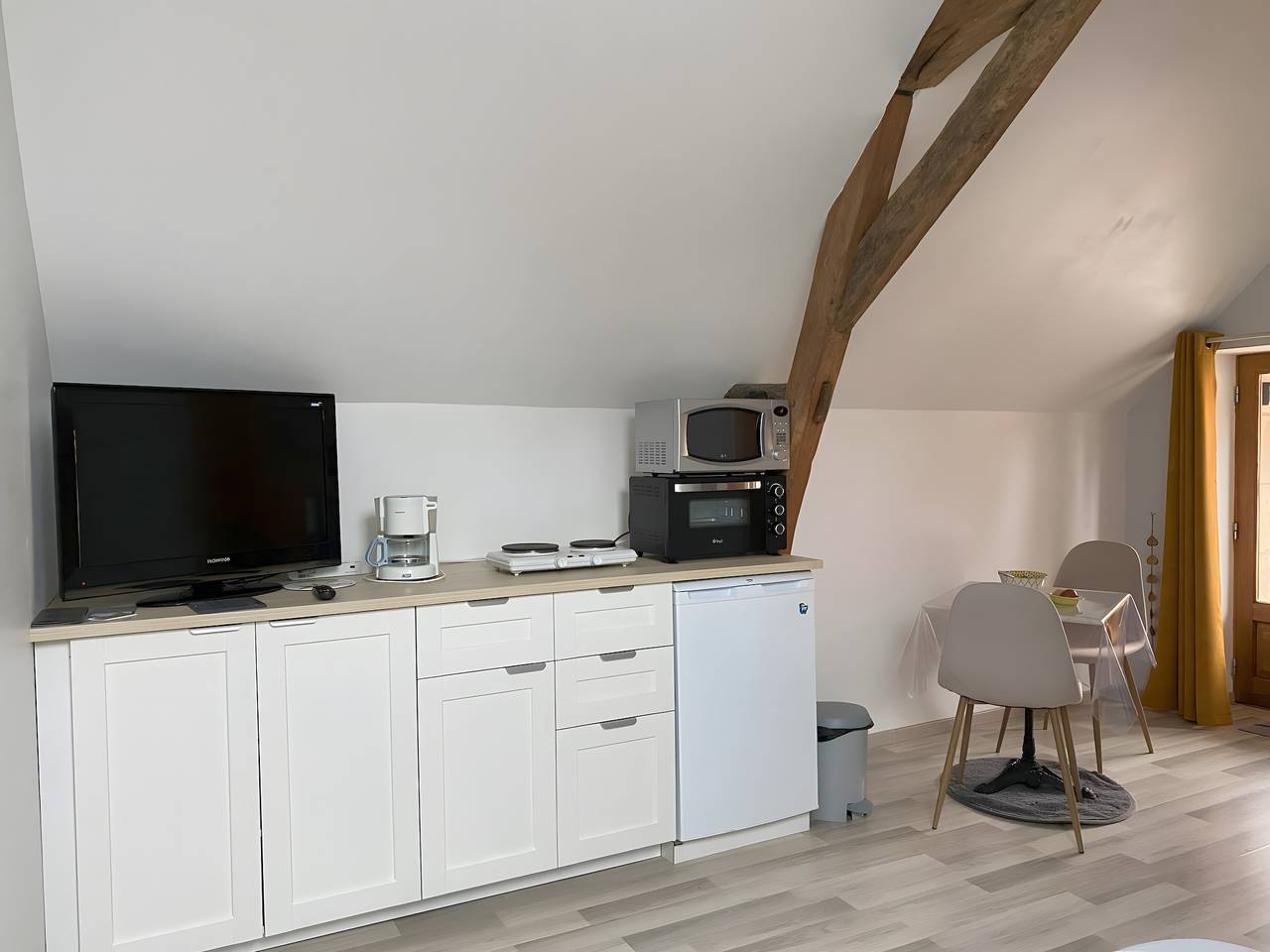 Gehele studio, Onafhankelijke gîte bij Logis des Moulins in Brigné, Doué-en-Anjou