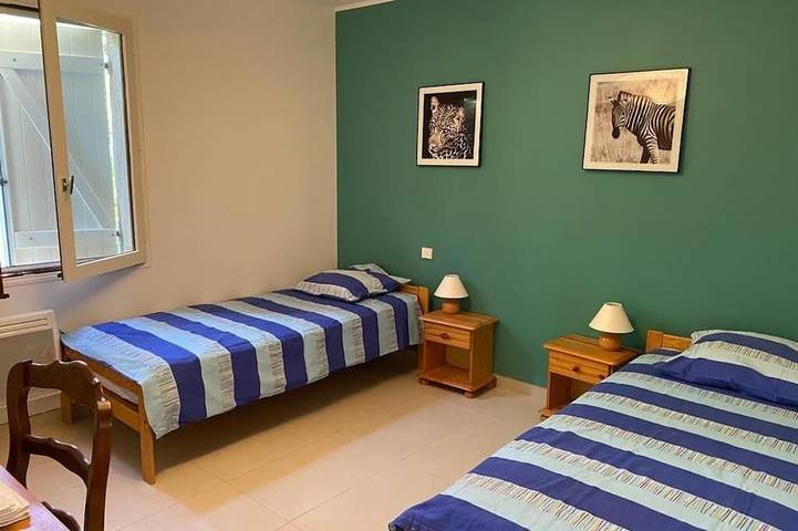 Villa with private pool between Land and Sea in Saint-Paul-en-Forêt, Costa mediterránea (Francia)