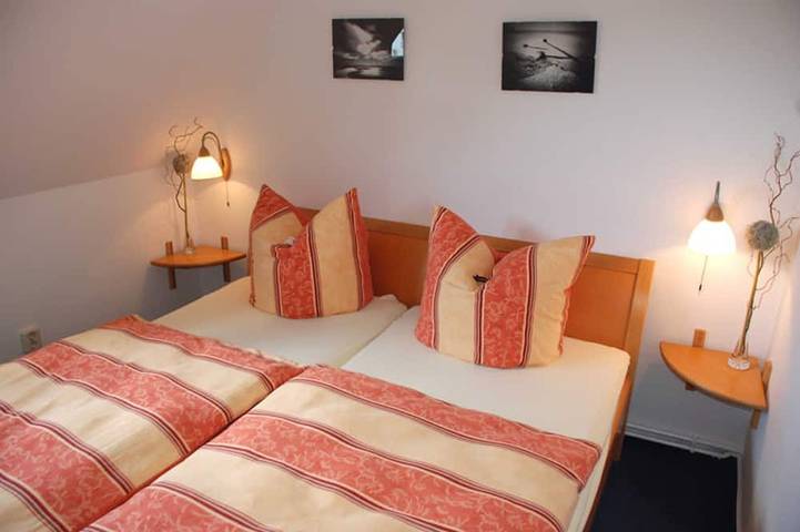 Bauernhof für 5 Personen, mit Terrasse und Garten in Sellin - 2