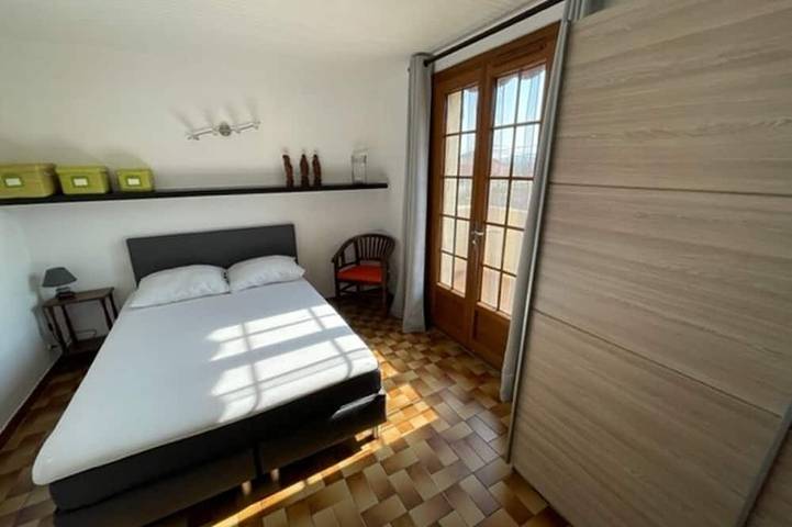 Location de vacances pour 6 personnes, animaux acceptés à Taradeau - 2