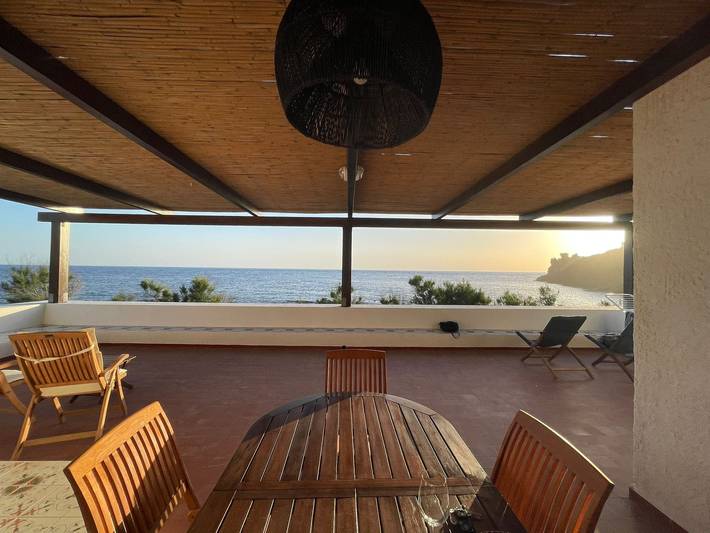 Location de vacances pour 8 personnes, avec vue ainsi que jardin et terrasse dans Pantelleria - 2