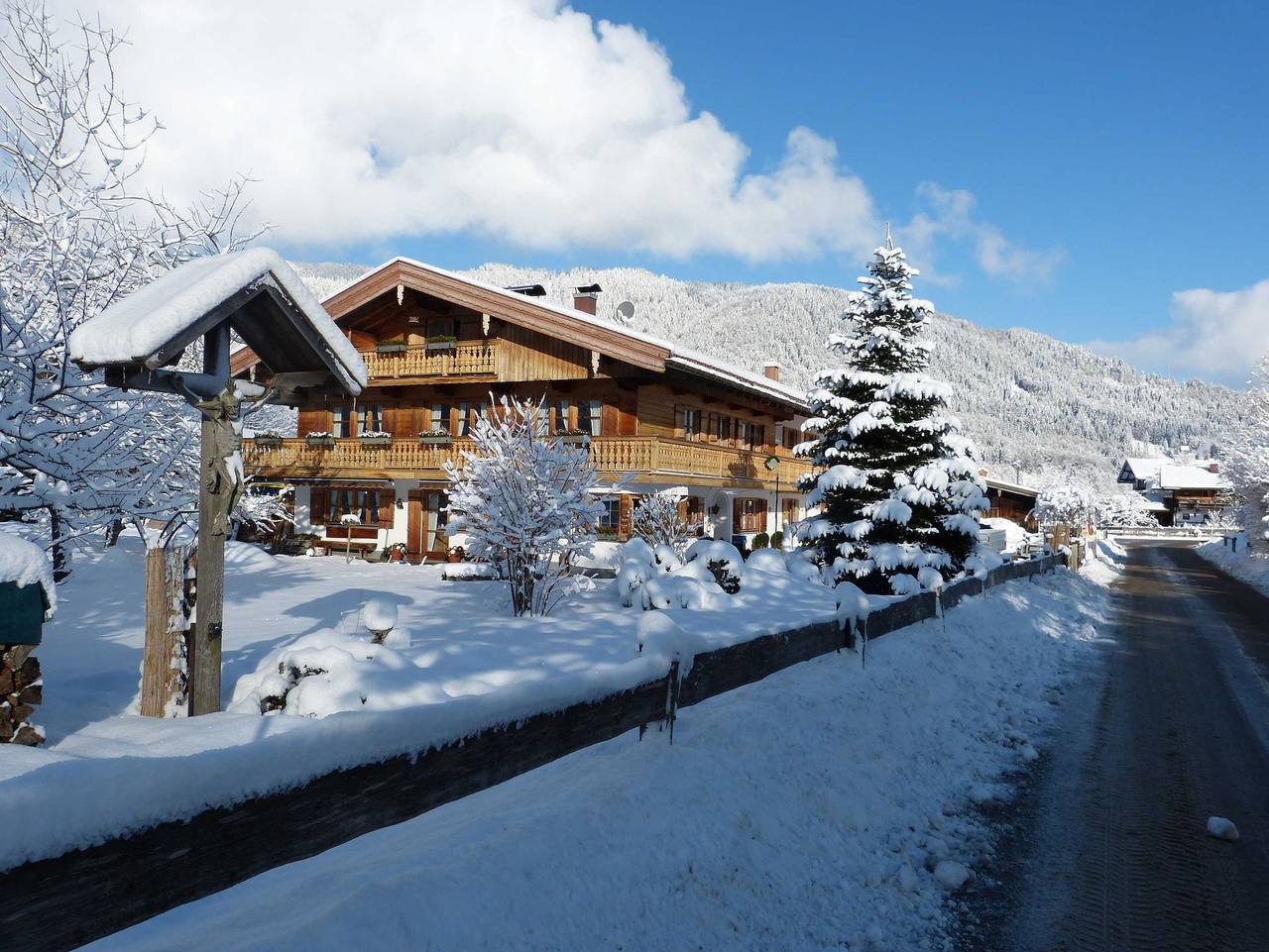 Ganze Ferienwohnung, Gästehaus Becher, Kreuth-Point - Ferienwohnung 4 Resi in Kreuth, Bayerische Alpen
