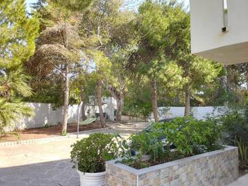 Gîte pour 5 personnes, avec vue et jardin, animaux acceptés à Torre Chianca