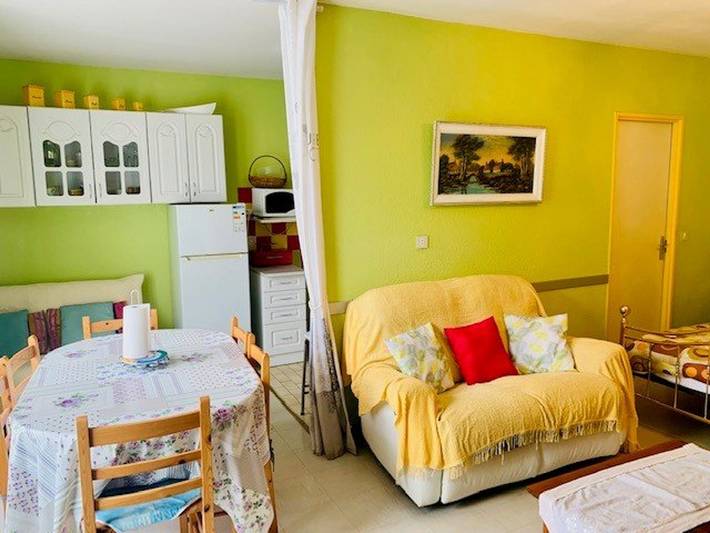 Ganzes Studio, Studio cosy avec parking, wifi, animaux acceptés, près des cures et du centre, 2 couchages, Amélie-les-Bains in Amélie-les-Bains-Palalda, Céret und Umgebung